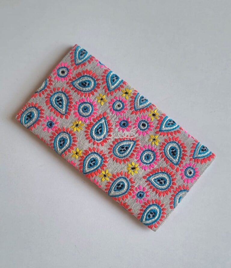 dove-grey-wallet-with-hand-embroidery-limited-edition-compact-wallet-rk00045