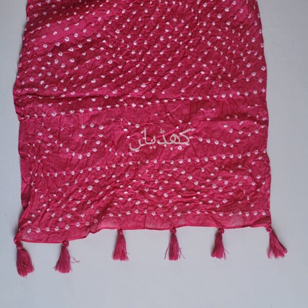 shocking-pink-hand-knotted-chunri-stole-lawn-rohi-khaddian