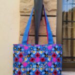 honeycomb-tote-bag-women-floral-bee-print-stylish-canvas-bag-pakistan-Handembroidered-rk00077
