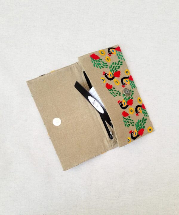 inner-pocket-peacock-forest-hand-embroidered-wallet-premium-handmade-wallet-pakistan-rk00088